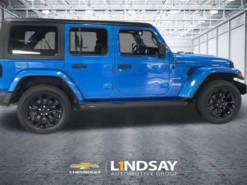 Used 2021 Jeep Wrangler Unlimited Sahara w/ Cold Weather Group AWD/4WD image 4