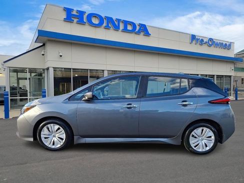 Used 2023 Nissan Leaf S image 7