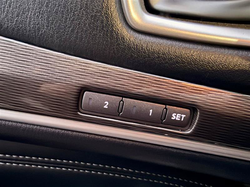 Used 2018 INFINITI QX60 Luxe AWD/4WD image 28