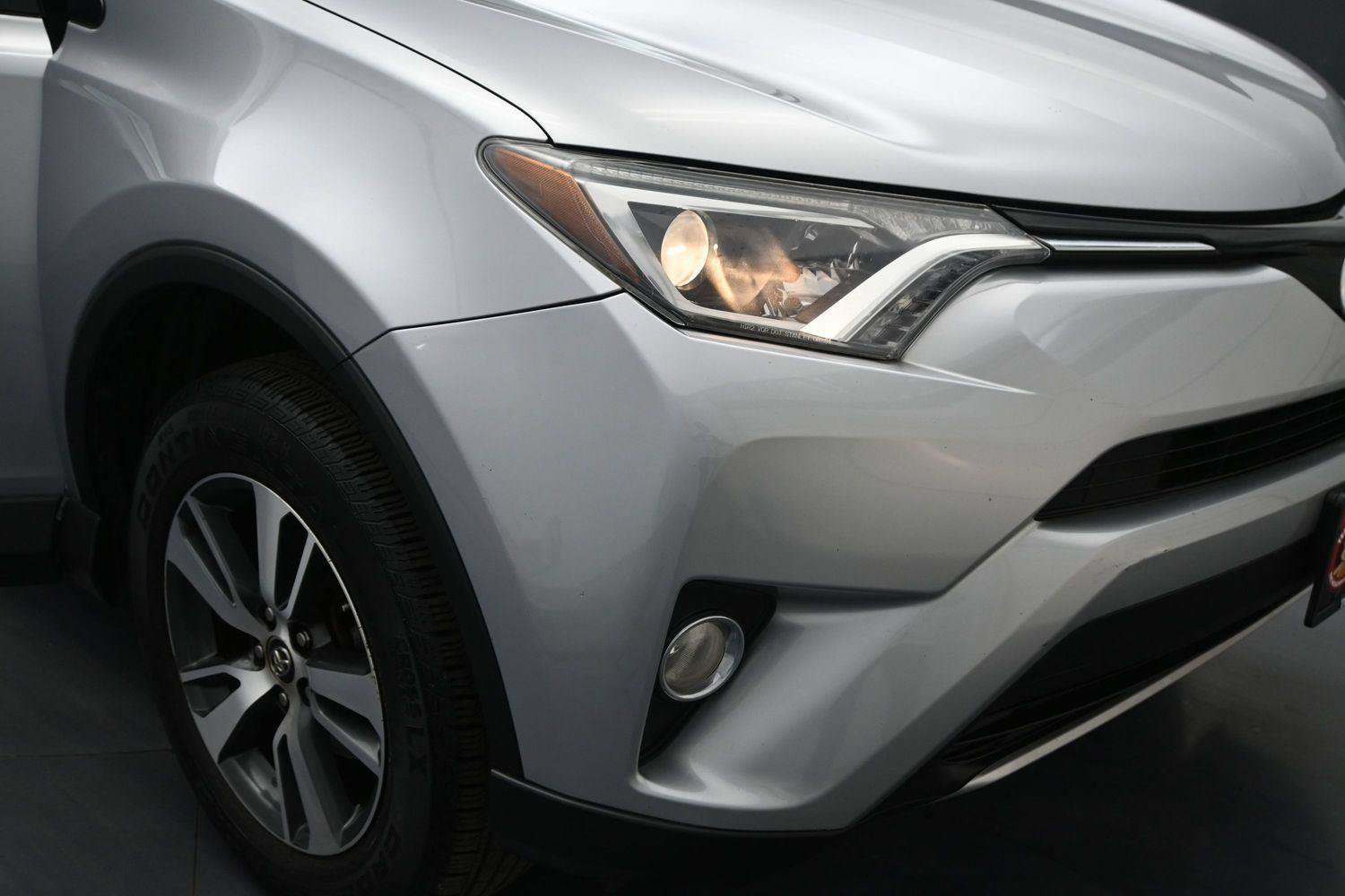 Used 2016 Toyota RAV4 XLE AWD/4WD image 15