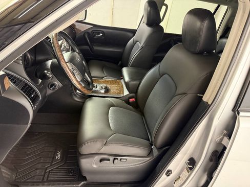 Used 2017 INFINITI QX80 4WD w/ Driver Assistance Package image 38