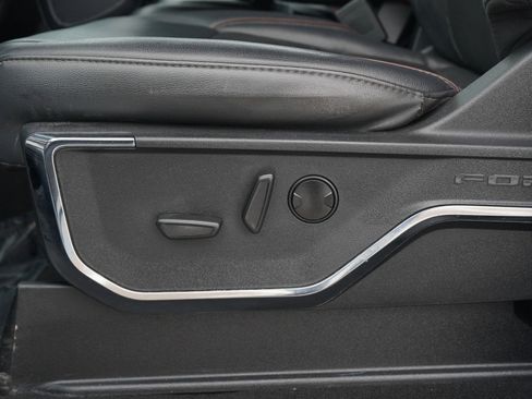 Used 2024 Ford F350 Lariat image 29