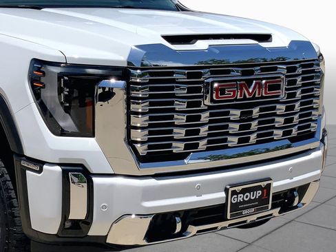 Used 2025 GMC Sierra 2500 Denali w/ Denali Reserve Package AWD/4WD image 30