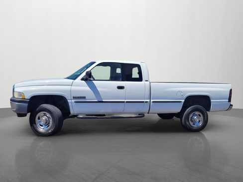 Used 1998 Dodge Ram 2500 Truck 4x4 Quad Cab image 8