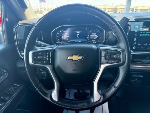 Used 2024 Chevrolet Silverado 2500 LT AWD/4WD image 18