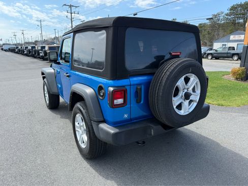 Used 2022 Jeep Wrangler Sport AWD/4WD image 8