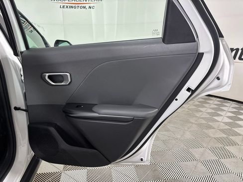 Used 2025 Kia K4 FWD image 21