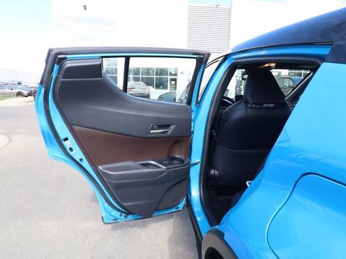 Used 2019 Toyota C-HR Limited image 39