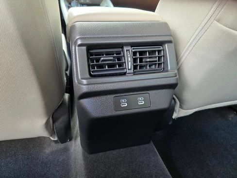 Used 2025 Honda Accord SE image 12