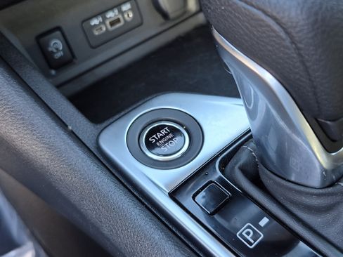 Certified 2024 Nissan Sentra SV FWD image 29