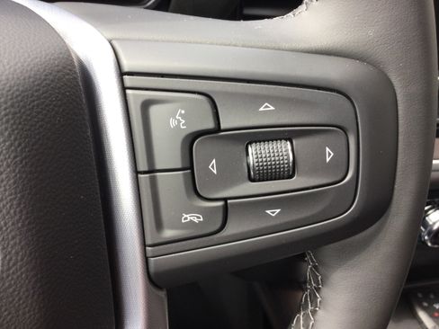 New 2026 GMC Sierra 3500 SLT image 18