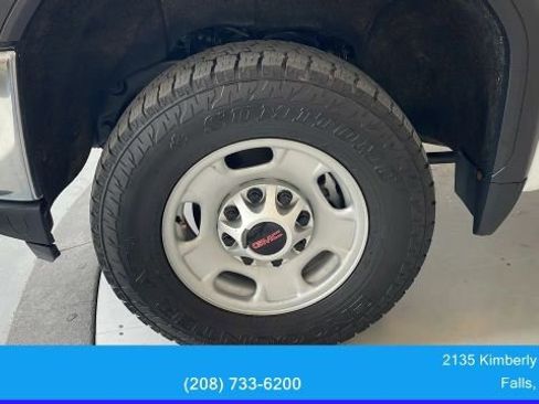 Used 2023 GMC Sierra 2500 Pro w/ Gooseneck/5TH Wheel Package AWD/4WD image 9