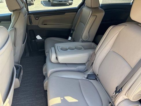 Used 2021 Honda Odyssey Elite image 9