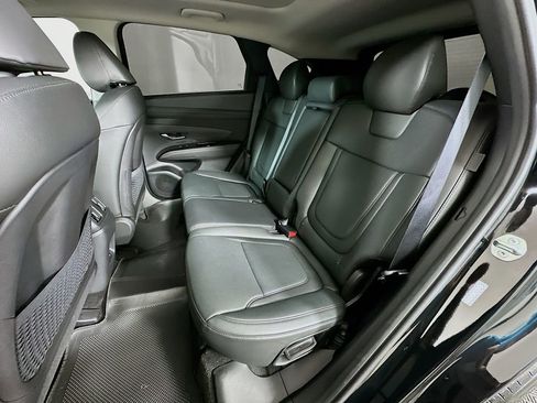 Certified 2025 Hyundai Tucson Limited FWD image 25