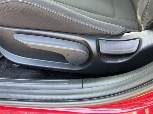 Certified 2024 Hyundai Elantra SEL FWD image 19
