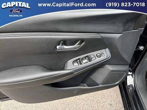 Used 2025 Nissan Sentra SV FWD image 20