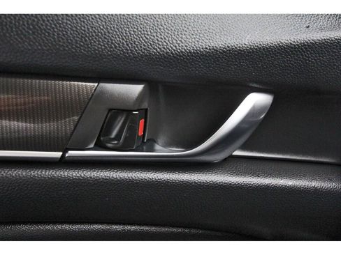Used 2019 Honda Accord Sport image 21