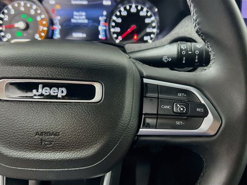 Used 2024 Jeep Compass Latitude w/ Altitude Special Edition AWD/4WD image 18