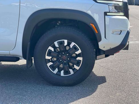 Used 2023 Nissan Frontier PRO-4X w/ Tow Package image 6