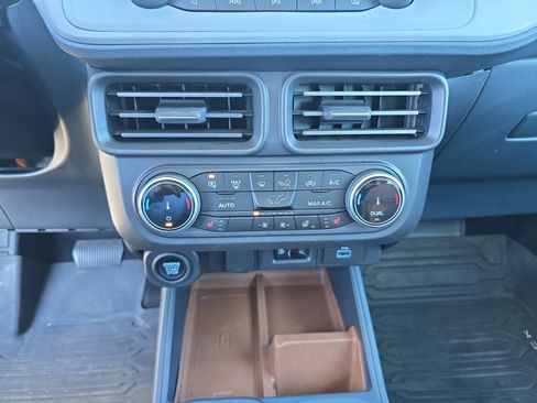 Used 2024 Ford Maverick Lariat w/ FX4 Off-Road Package image 29