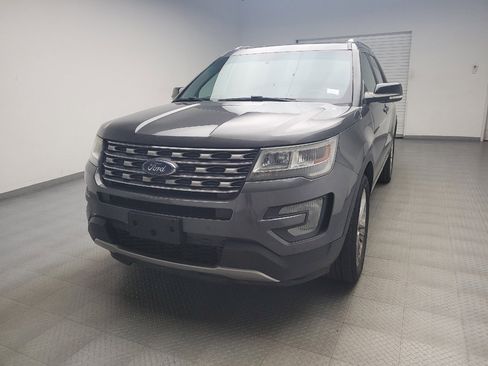 Used 2016 Ford Explorer XLT w/ Equipment Group 202A AWD/4WD image 15