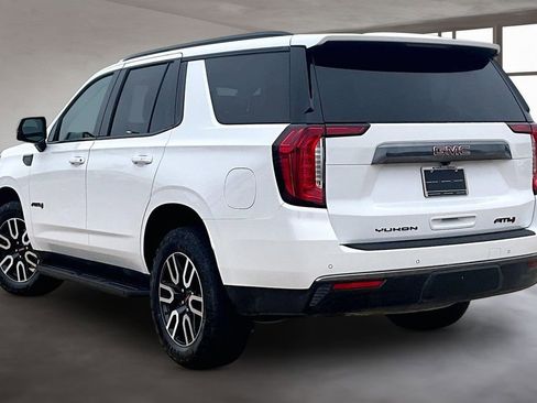 Used 2023 GMC Yukon AT4 w/ Technology Package AWD/4WD image 12