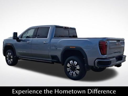 New 2026 GMC Sierra 2500 Denali w/ Denali Reserve Package AWD/4WD image 4