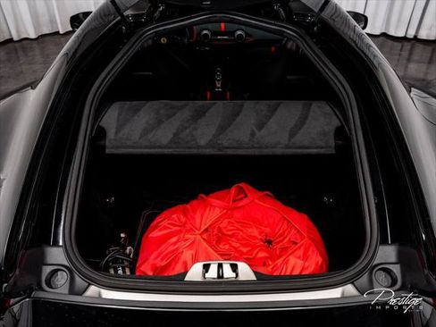 Used 2019 Ferrari 812 Superfast RWD image 14