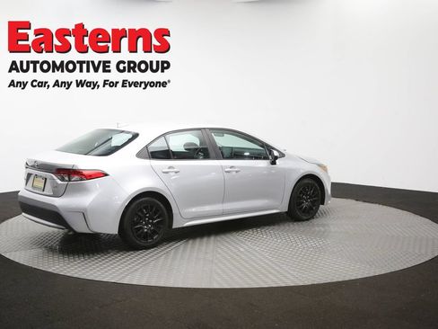 Used 2021 Toyota Corolla LE FWD image 40