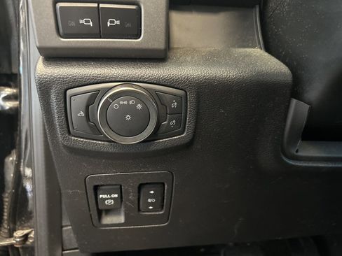 Used 2019 Ford F150 Raptor w/ Equipment Group 802A Luxury image 16