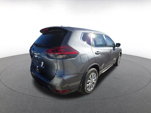 Used 2020 Nissan Rogue S image 7