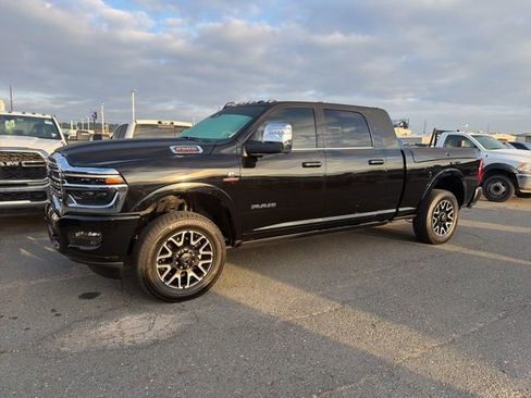 Used 2026 RAM 2500 Limited image 11