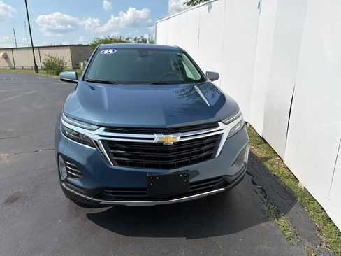 Used 2024 Chevrolet Equinox LT w/ LPO, Floor Liner Package FWD image 9