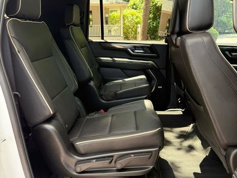 Used 2026 GMC Yukon XL Elevation w/ Elevation Premium Package RWD image 14