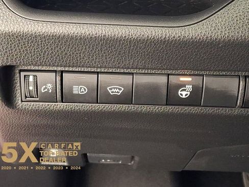 Used 2023 Toyota RAV4 XLE Premium image 31