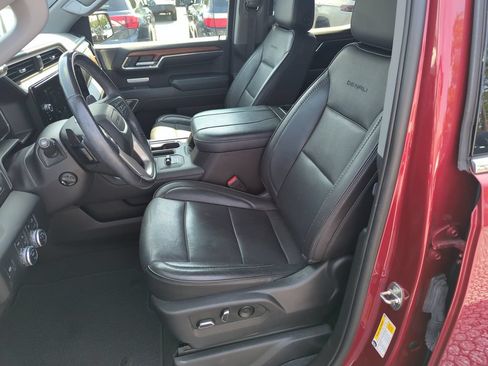 Used 2023 GMC Sierra 1500 Denali AWD/4WD image 11