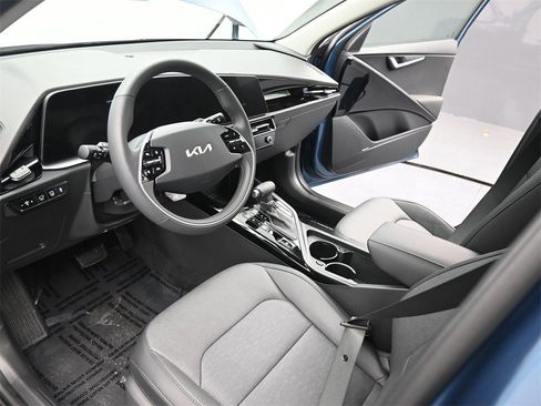 New 2026 Kia Niro SX image 18