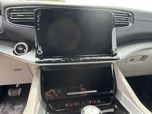 New 2026 Jeep Grand Wagoneer L 4WD image 27