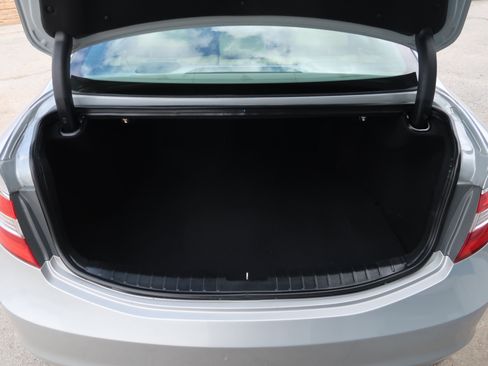 Used 2016 Hyundai Azera 4dr Sdn image 40