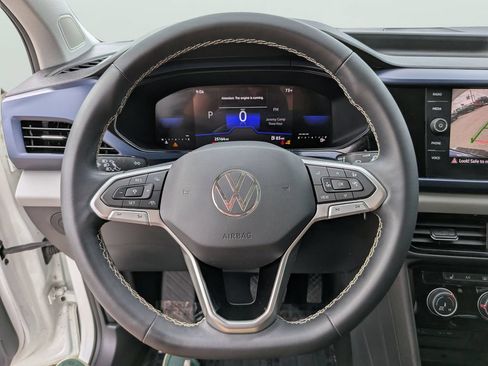 Certified 2023 Volkswagen Taos SE w/ Panoramic Sunroof Package FWD image 26