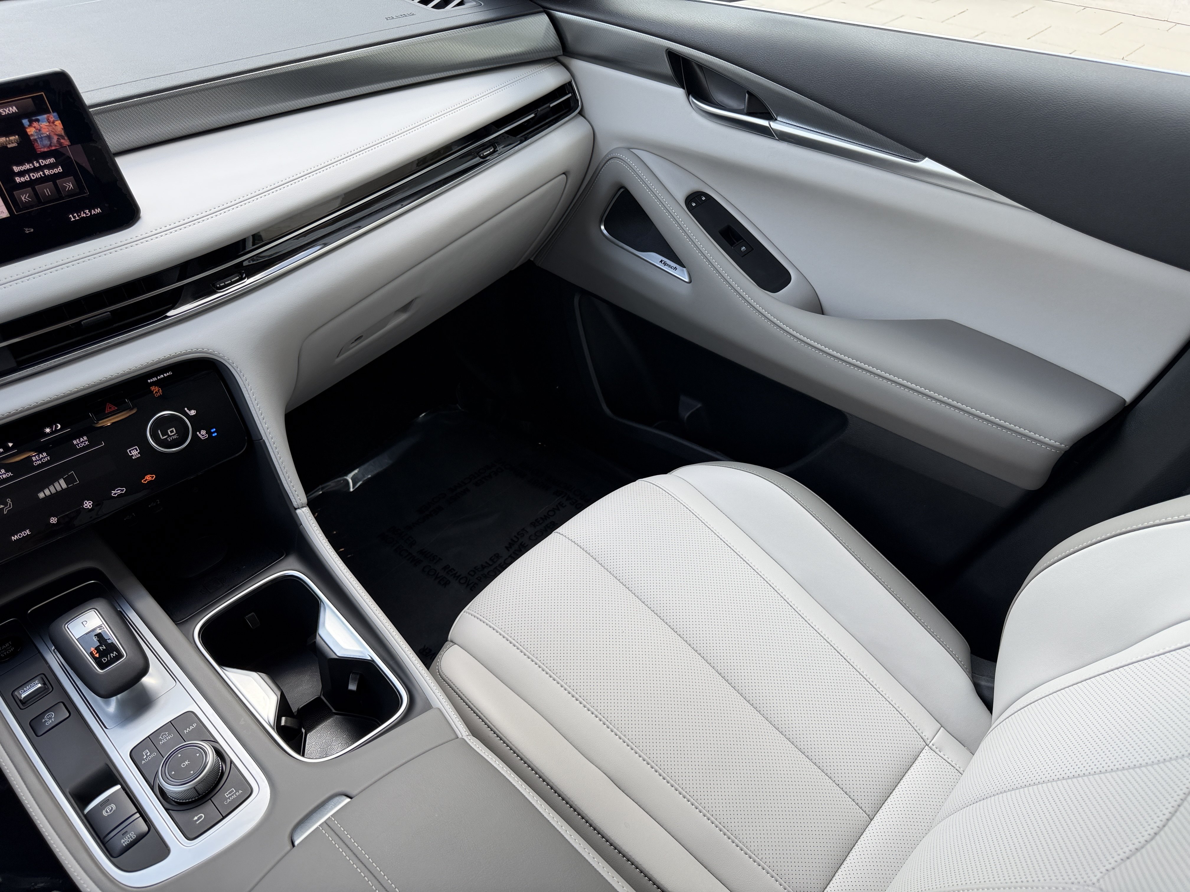 Certified 2027 INFINITI QX60 Luxe w/ Cargo Package FWD image 17