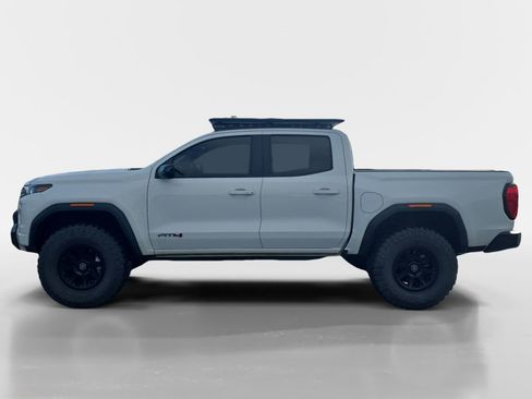 Used 2023 GMC Canyon AT4 w/ Technology Package image 2