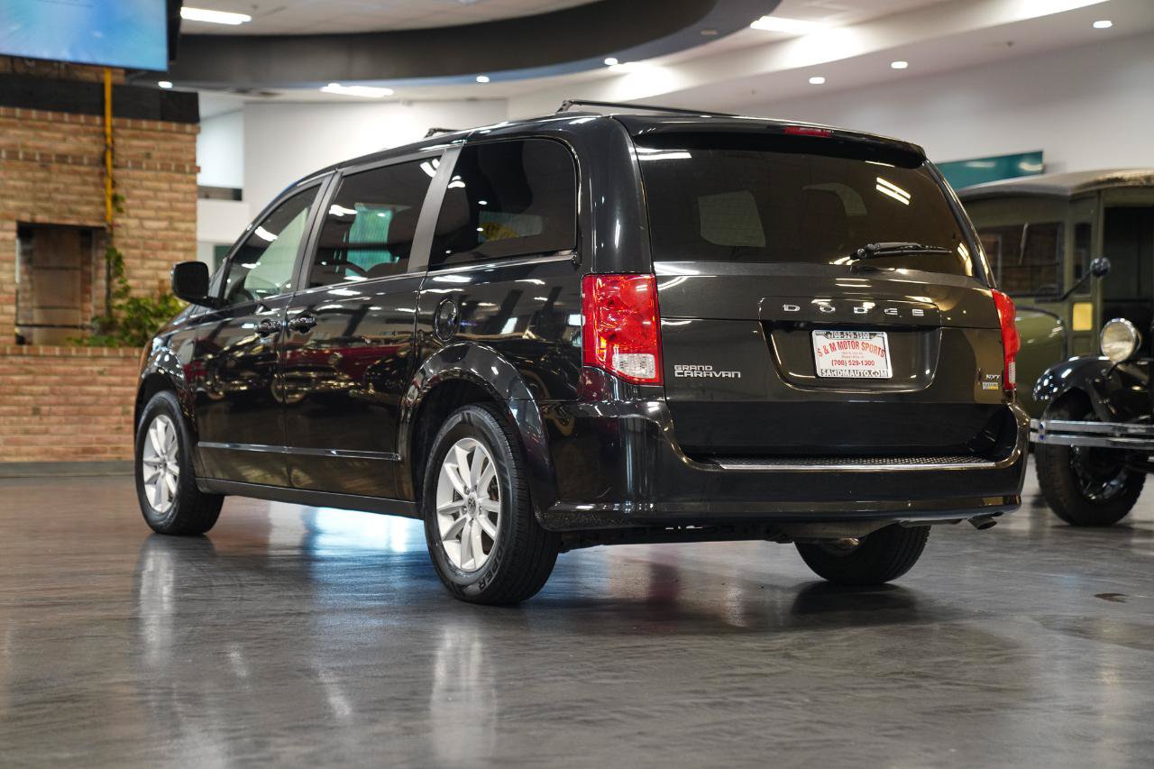 Used 2019 Dodge Grand Caravan SXT FWD image 15