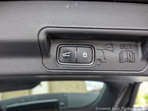 Used 2022 Ford Explorer 4WD image 23