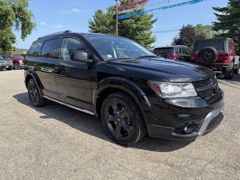 Used 2018 Dodge Journey Crossroad AWD/4WD image 3
