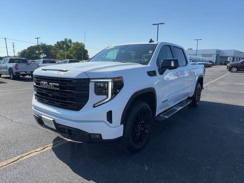 Certified 2025 GMC Sierra 1500 Elevation w/ Elevation Premium Package AWD/4WD image 8