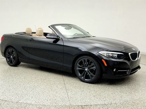 Used 2017 BMW 230i xDrive Convertible AWD/4WD image 3