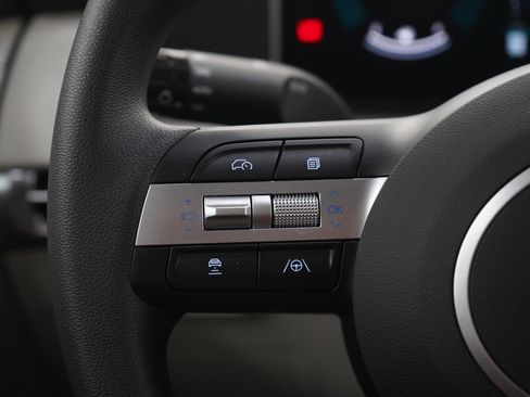 Used 2026 Hyundai Tucson SE image 25