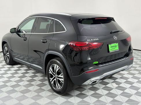 Used 2025 Mercedes-Benz GLA 250 image 3