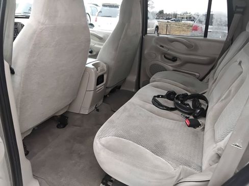 Used 2001 Ford Expedition XLT image 20